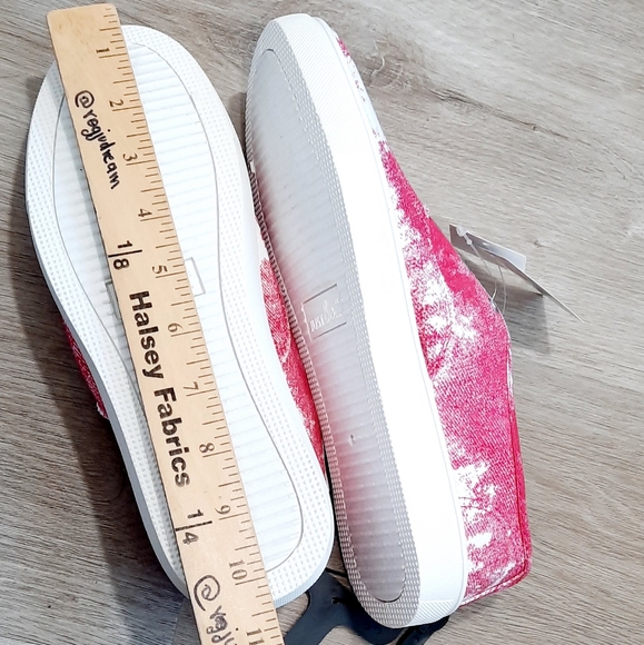 Women's Sneakers Tie Dye Pull-on Hot Pink #8 NWT - Picture 5 of 13